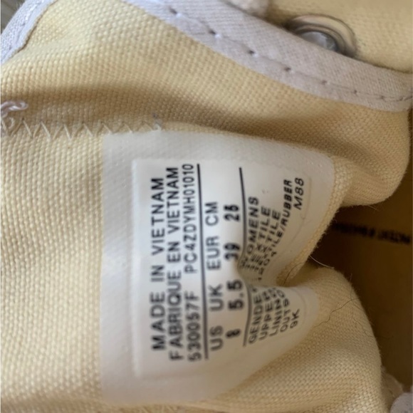 Converse - Picture 8 of 8